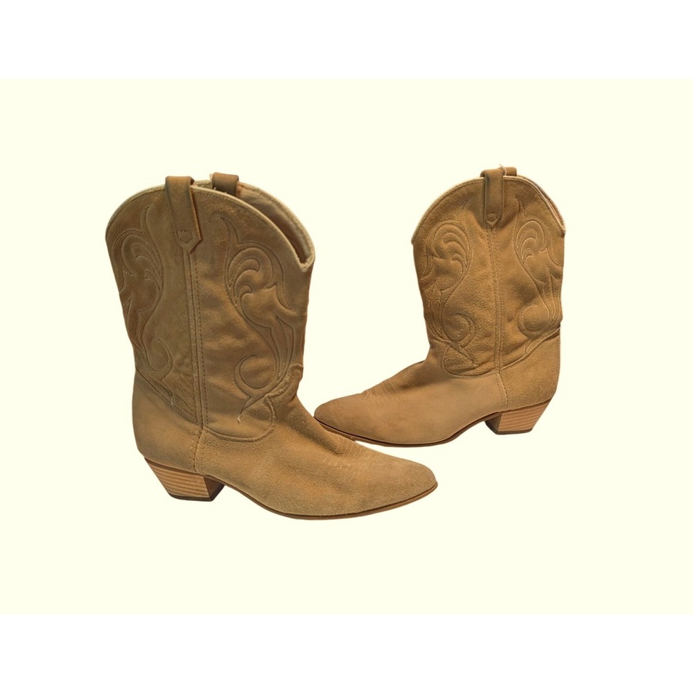 Dingo Tan Suede Western Cowboy Boots Womens 9 M Tan Embroidered Pointed Toe Boho